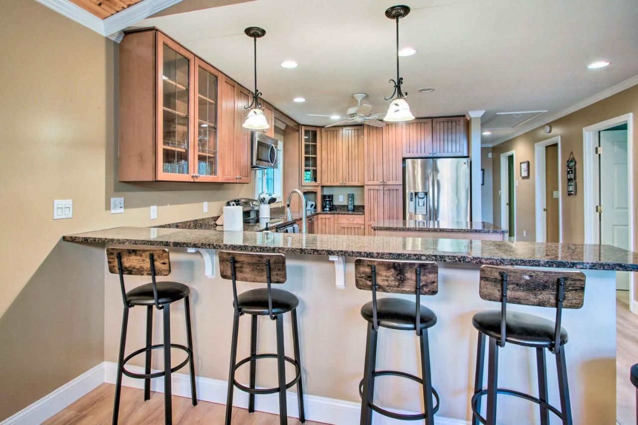 Readfield Retreat With Lake Maranacook Views! المظهر الخارجي الصورة