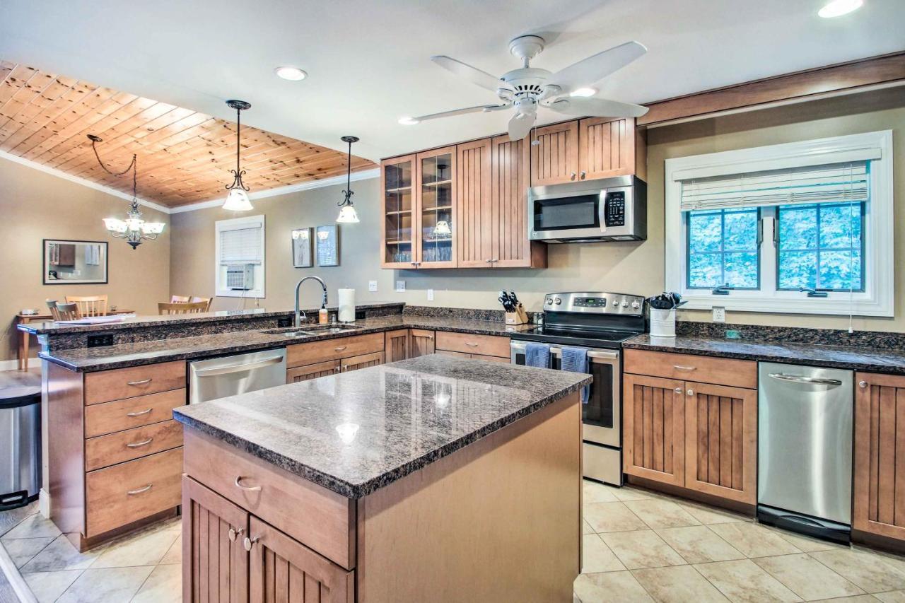 Readfield Retreat With Lake Maranacook Views! المظهر الخارجي الصورة