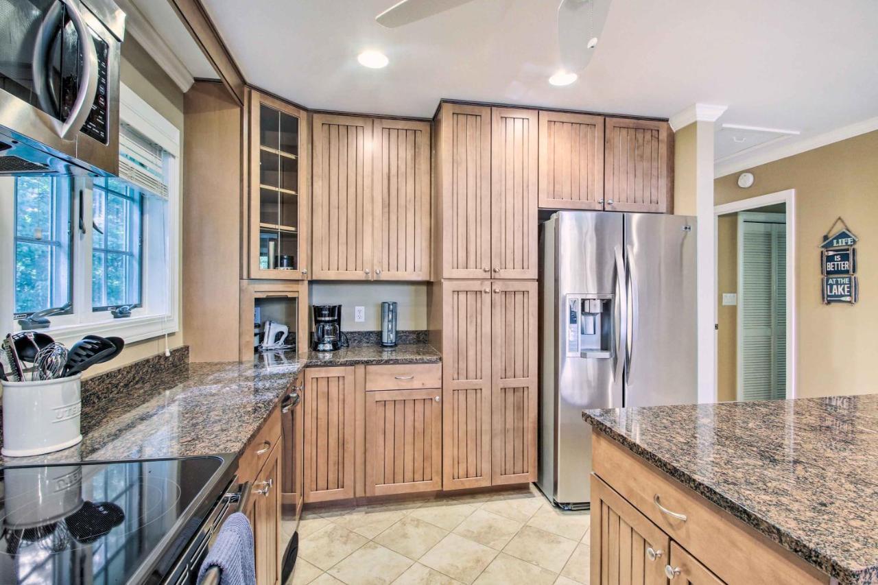 Readfield Retreat With Lake Maranacook Views! المظهر الخارجي الصورة